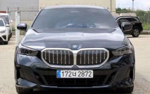 수원중고차살때주의점 5시리즈 (G60) 530e xDrive 매물 사진 12 - 2025/05 7,806km