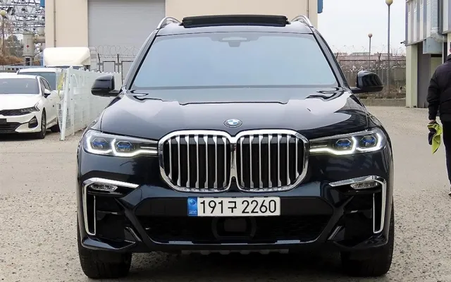 수원중고차살때주의점 X7 (G07) xDrive 40i M 스포츠 매물 사진 9 - 2022/09 30,070km